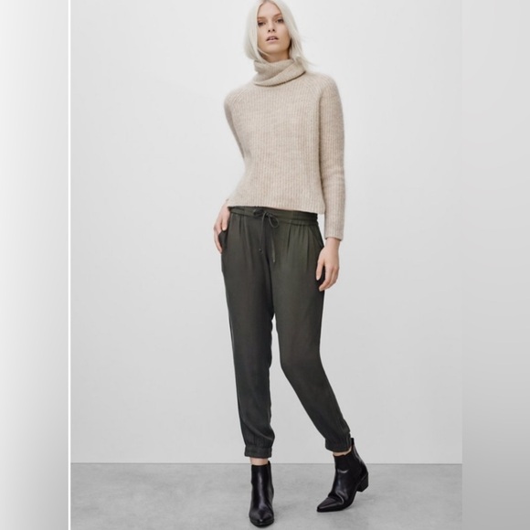 Aritzia Talula Los Feliz Drawstring Joggers - Picture 1 of 5